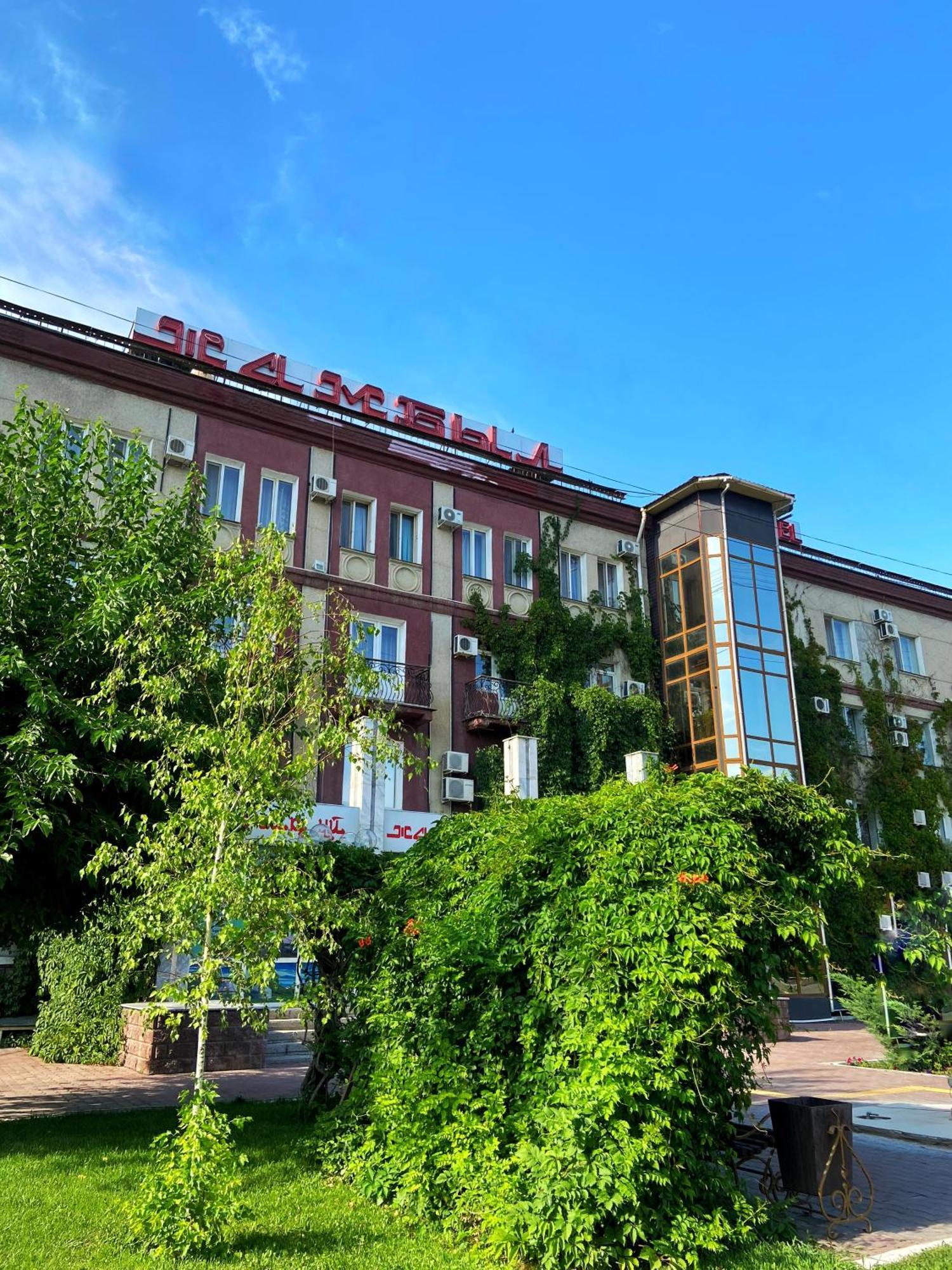 Hotel Zhambyl Taraz Exterior photo