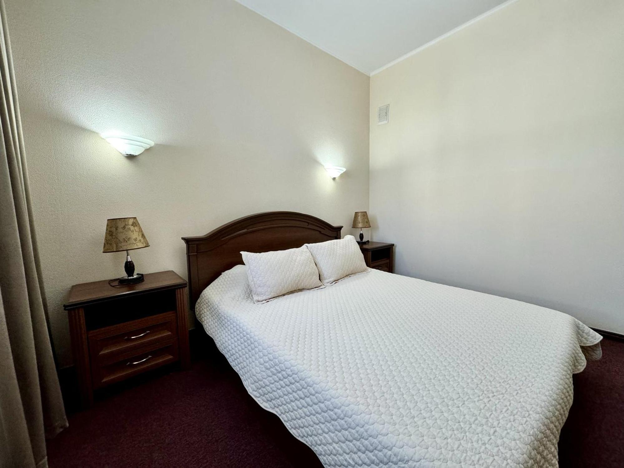 Hotel Zhambyl Taraz Exterior photo