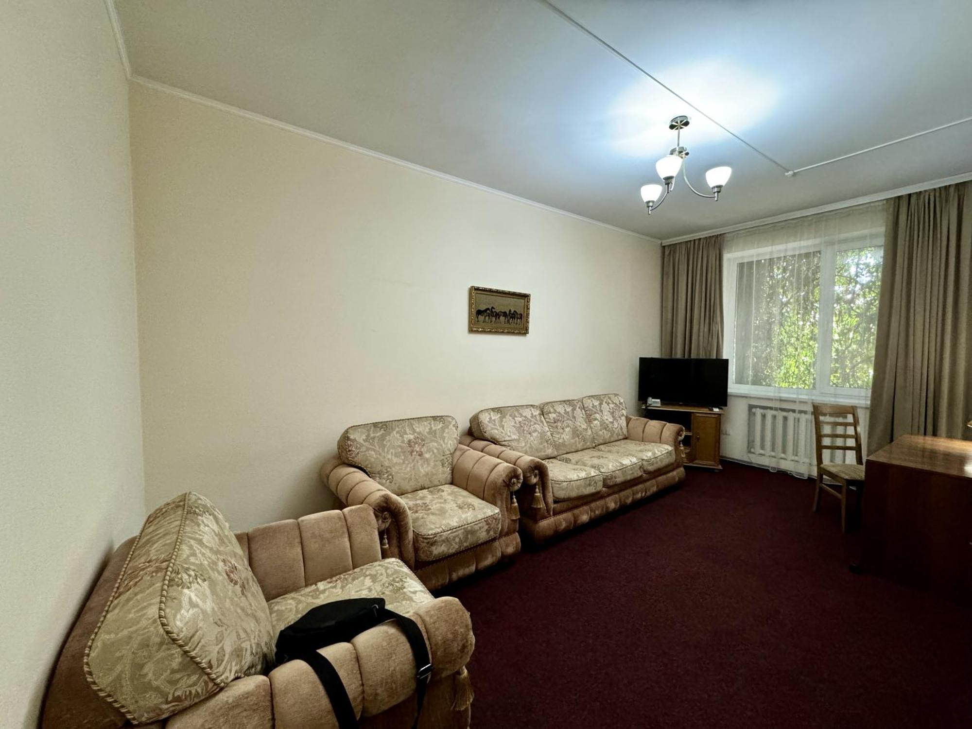Hotel Zhambyl Taraz Exterior photo