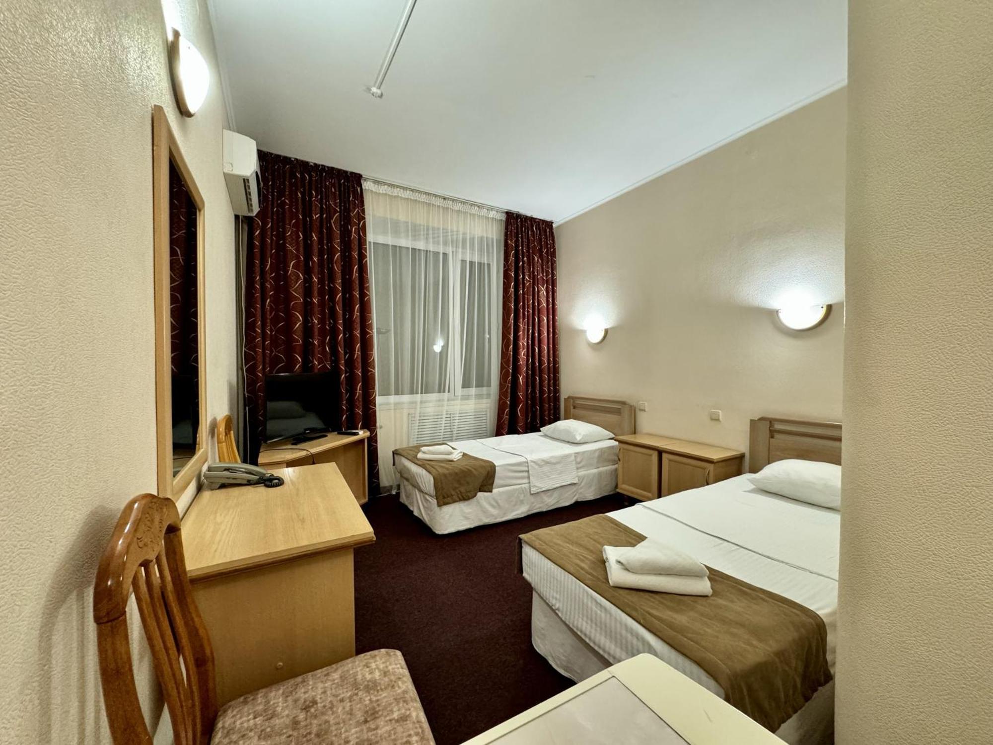Hotel Zhambyl Taraz Exterior photo